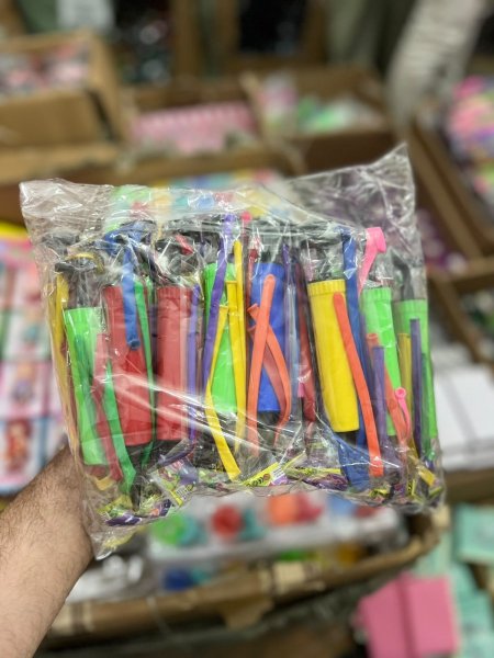 دزينة بلون مع منفاخ